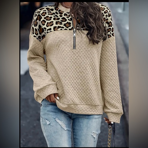 It is Well Boutique Leopard Color Block 1/4 Zip Sweatshirt/Casual Top; NWOT; Med - Picture 3 of 10
